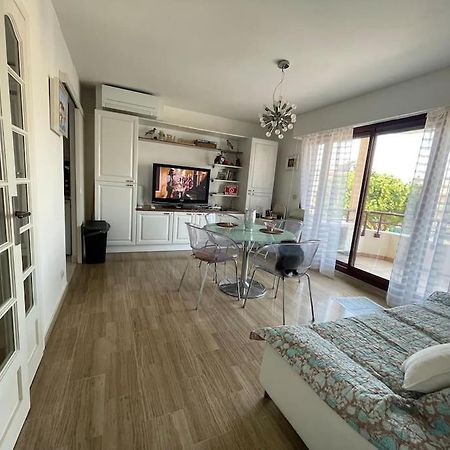 7Mn From The Center/ Pool/Parking Apartment Cannes Exterior photo