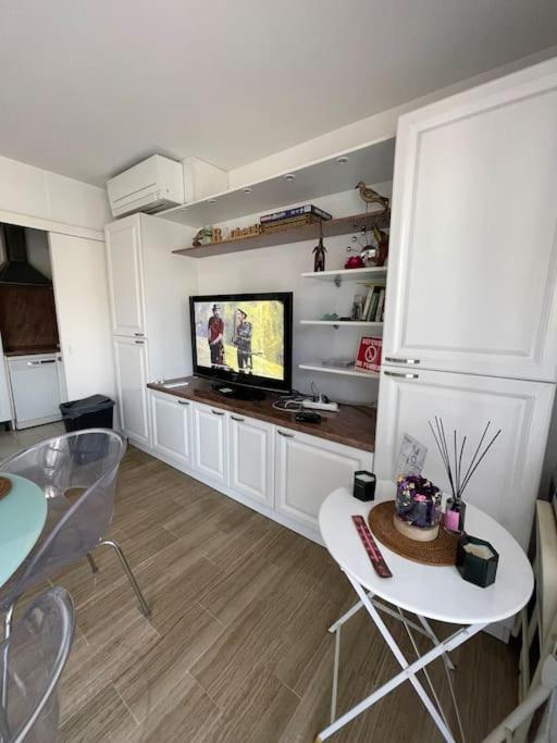 7Mn From The Center/ Pool/Parking Apartment Cannes Exterior photo