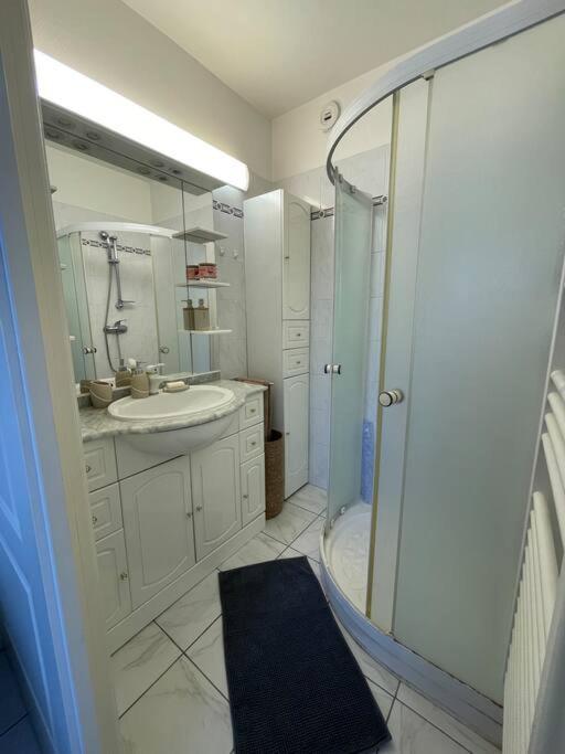 7Mn From The Center/ Pool/Parking Apartment Cannes Exterior photo